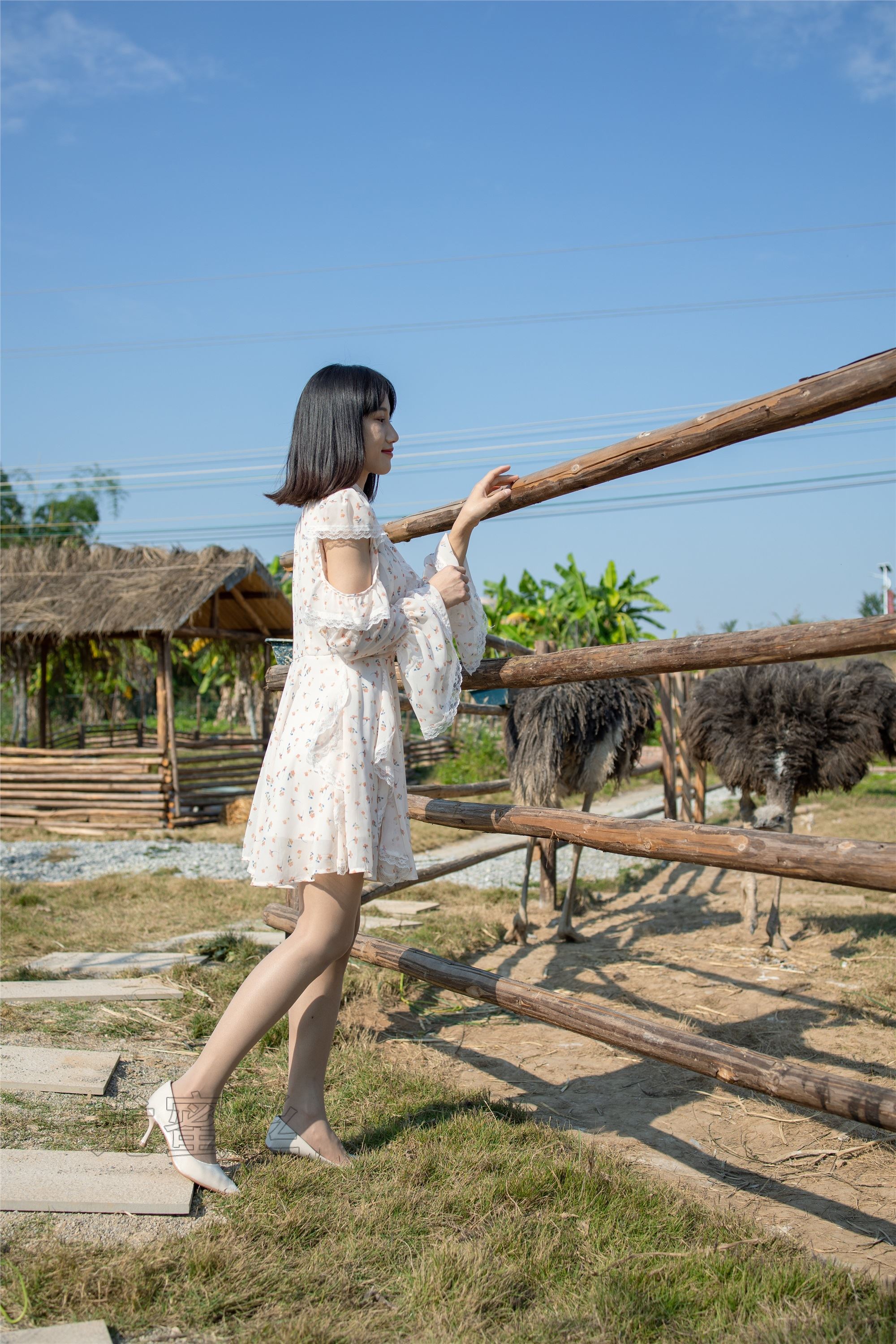 尤蜜丝 穿搭写真 NO.086